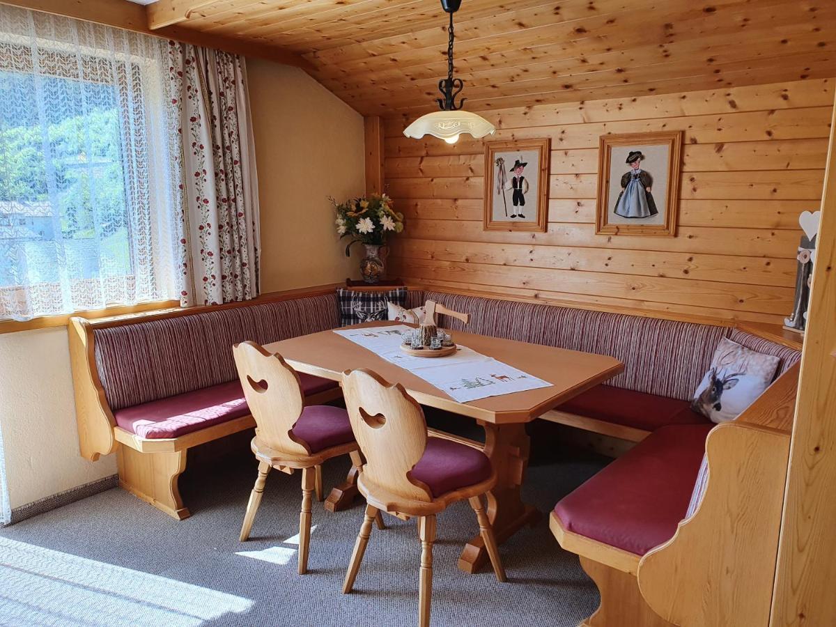 Gaestehaus Tirolergruss Pettneu am Arlberg Buitenkant foto