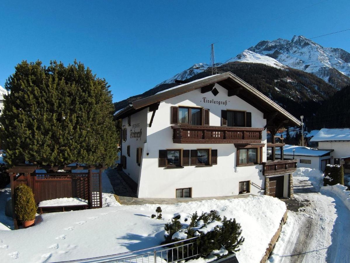 Gaestehaus Tirolergruss Pettneu am Arlberg Buitenkant foto